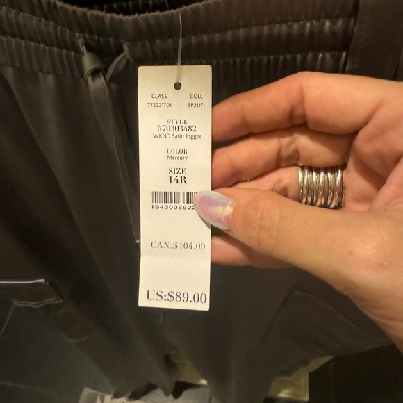 White House Black Markey Weekend Satin Jogger - Picture 4 of 4